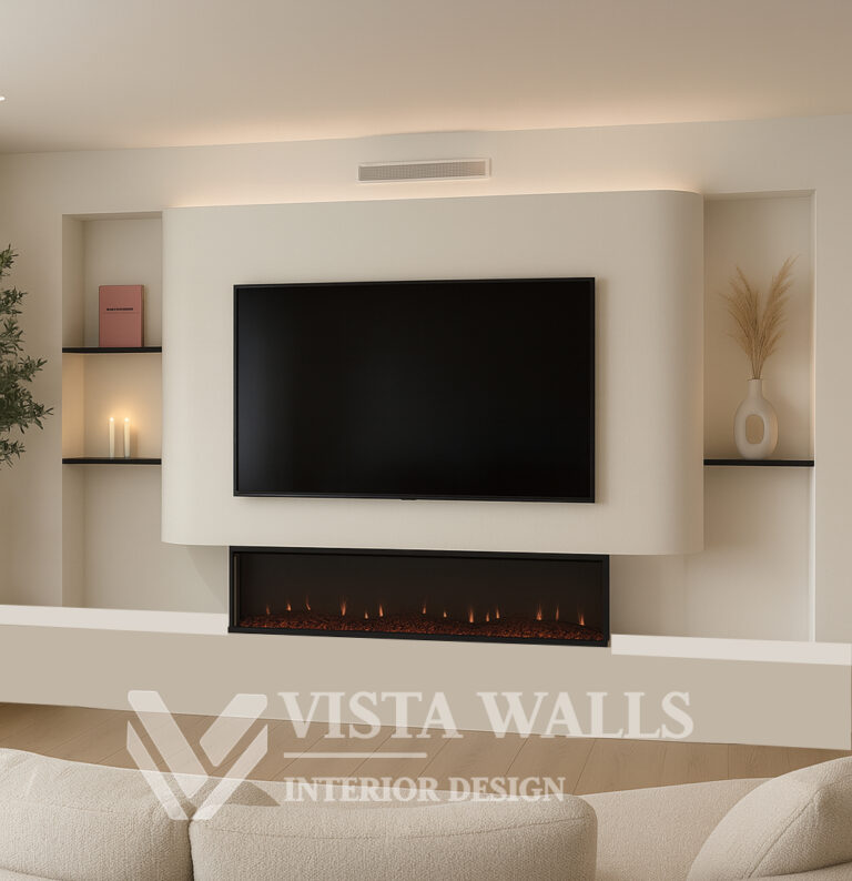 Cinewall met haard, ronde vorm en open nissen in een warm modern interieur van Vista Walls