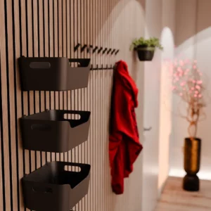 ISODECO Aku WallClip Wandmand Zwart