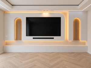 Cinewall Aurelia met houten latten en ronde nissen