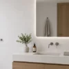 SPC beton ciré wandpaneel greige in badkamer